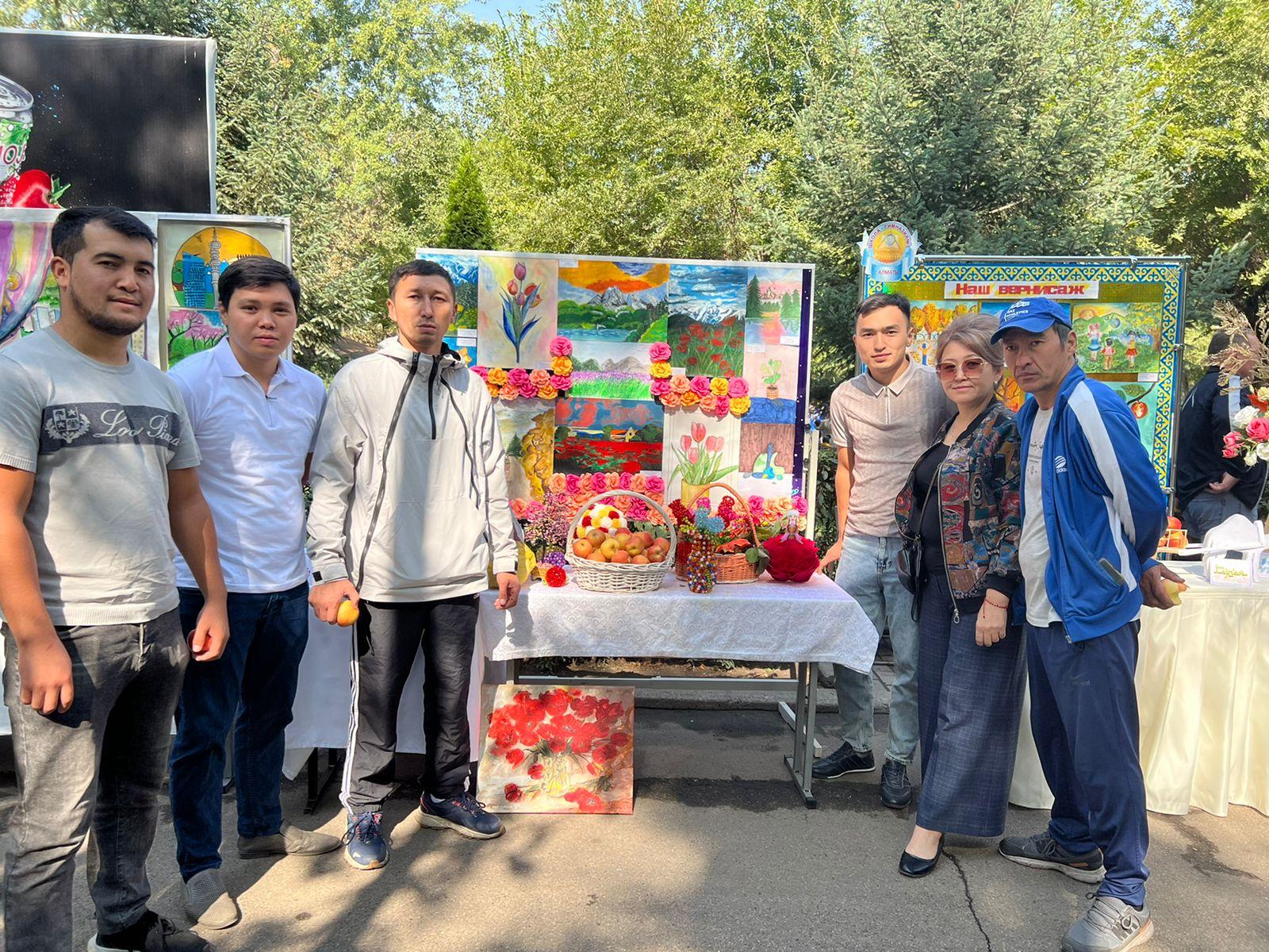 Алматы қаласы Әуезов ауданы №126 мамандандырылған лицей ұжымы Алматы қаласының тұрғындарын Қала күнімен құттықтайды